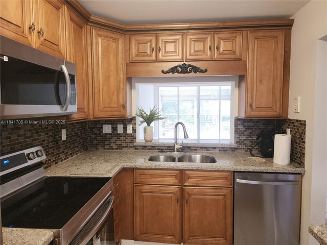 2 of 22 - 1900 Sabal Palm Dr 305, Davie, FL