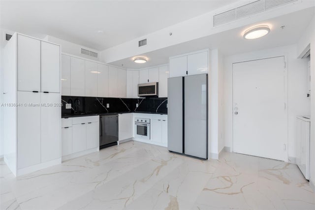 3 of 51 - 90 Sw 3rd St 2506, Miami, FL