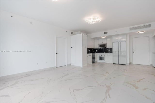 5 of 51 - 90 Sw 3rd St 2506, Miami, FL