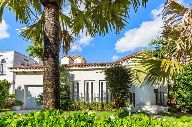 1 of 46 - 737 Alhambra Cir, Coral Gables, FL