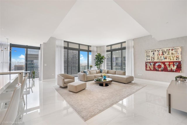 2 of 33 - 88 Sw 7 Street 4101, Miami, FL