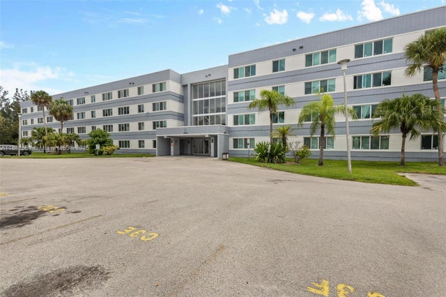 1 of 47 - 14840 Naranja Lakes Blvd C1j, Homestead, FL