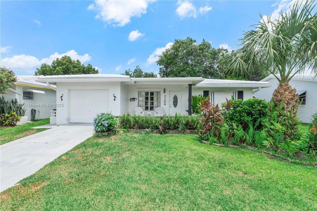 2 of 22 - 7104 Nw 71st Ave, Tamarac, FL
