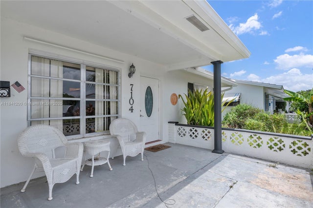 3 of 22 - 7104 Nw 71st Ave, Tamarac, FL