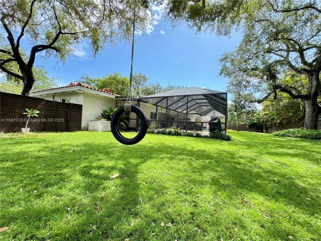 2 of 40 - 7450 Sw 165th Ter, Palmetto Bay, FL