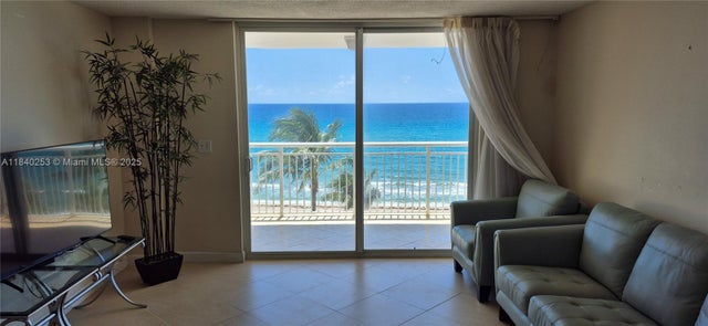 1 of 11 - 1051 Hillsboro Mile 507e, Hillsboro Beach, FL
