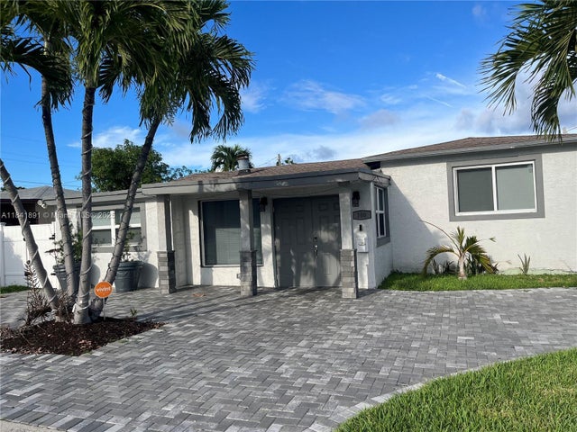 1 of 38 - 100 Nw 8th Ave, Hallandale Beach, FL