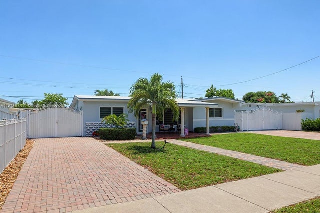 2 of 24 - 5535 W 13th Ave, Hialeah, FL