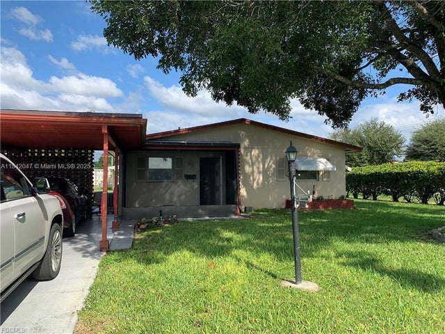 1 of 35 - 2201 Croton Ct, Lehigh Acres, FL