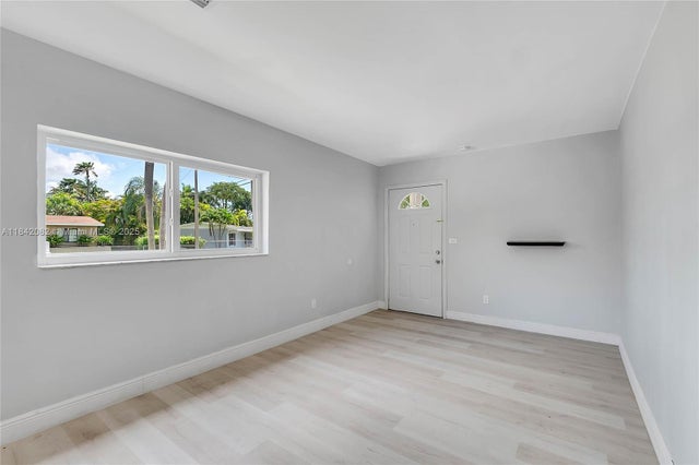 4 of 19 - 9710 Sw 161 St, Miami, FL