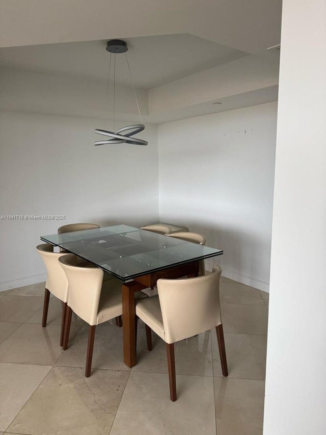 4 of 26 - 3610 Yacht Club Dr 713, Aventura, FL