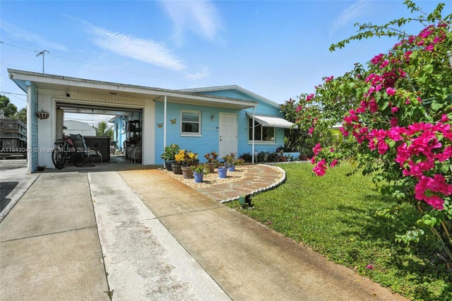 1 of 39 - 1164 Navajo Ave, Lehigh Acres, FL