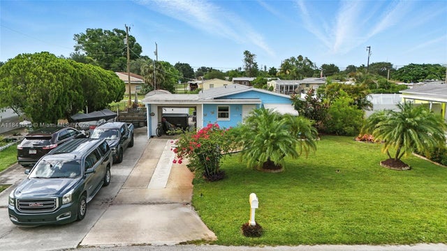 5 of 39 - 1164 Navajo Ave, Lehigh Acres, FL