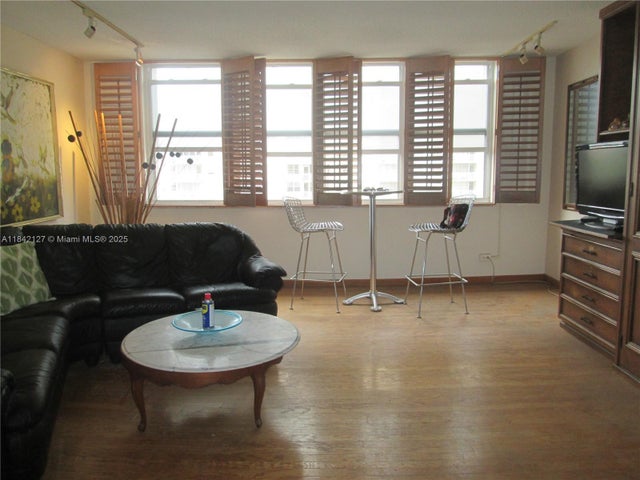 1 of 20 - 251 174th St 710, Sunny Isles Beach, FL