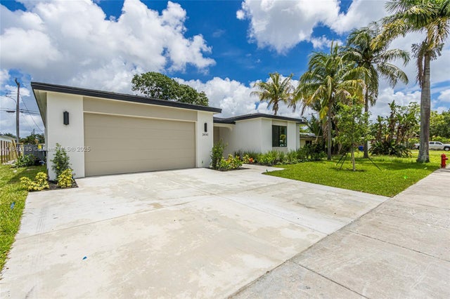 2 of 40 - 3441 Sw 19th St, Fort Lauderdale, FL