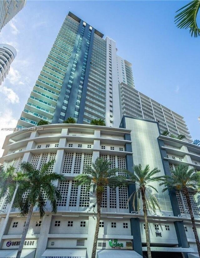 1 of 22 - 1250 S Miami Ave 2006, Miami, FL