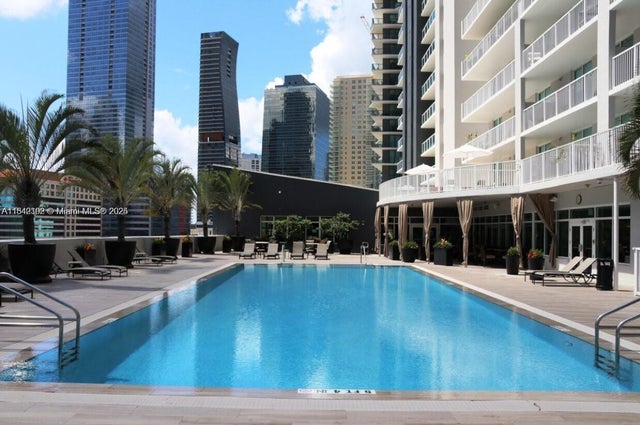 2 of 22 - 1250 S Miami Ave 2006, Miami, FL