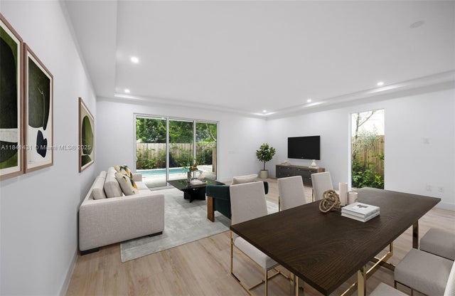 1 of 30 - 3162 Plaza St, Coconut Grove, FL