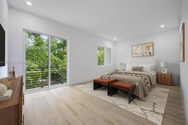 2 of 30 - 3162 Plaza St, Coconut Grove, FL