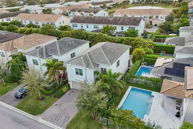 1 of 60 - 1402 Myrtle Oak Ter, Hollywood, FL
