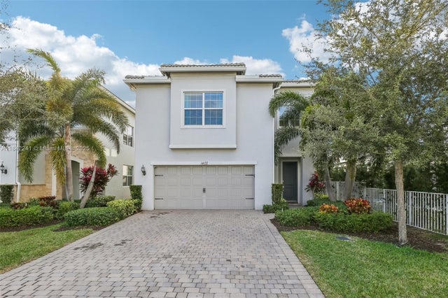 2 of 60 - 1402 Myrtle Oak Ter, Hollywood, FL