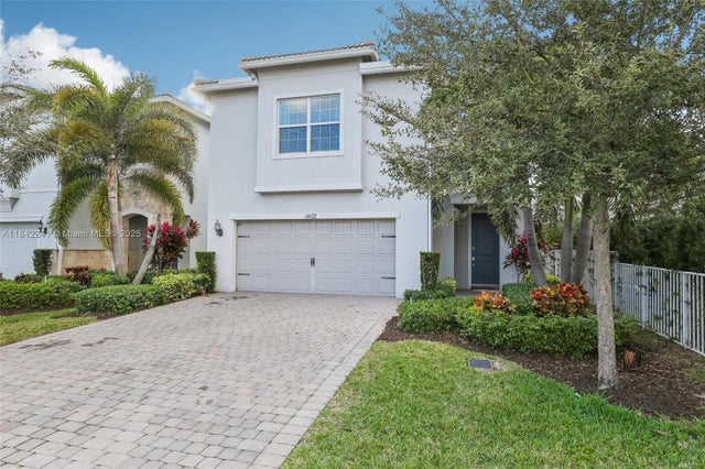 3 of 60 - 1402 Myrtle Oak Ter, Hollywood, FL