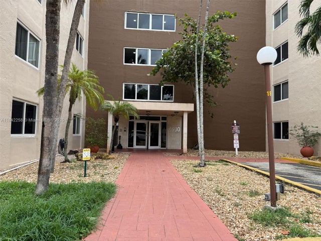 1 of 14 - 6930 Miami Gardens Dr 1-217a, Hialeah, FL