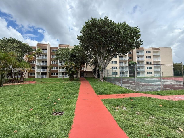 3 of 14 - 6930 Miami Gardens Dr 1-217a, Hialeah, FL