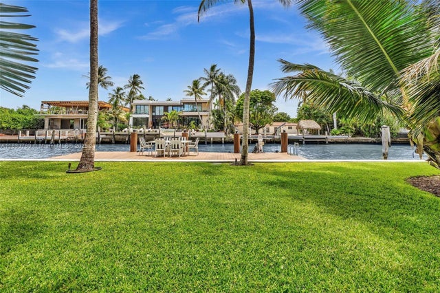 4 of 33 - 924 Belle Meade Island Dr, Miami, FL