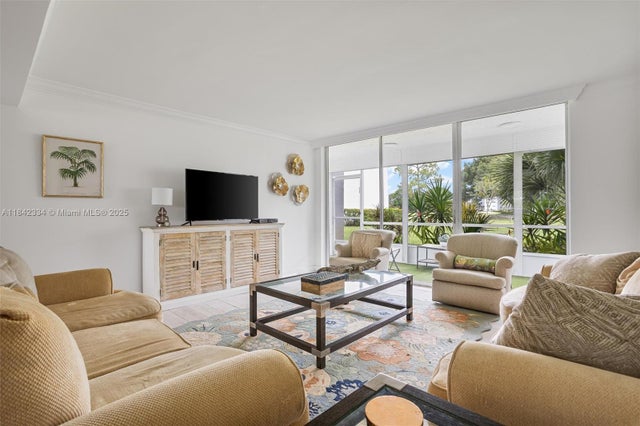 2 of 35 - 3286 Arcara Way 101, Lake Worth, FL