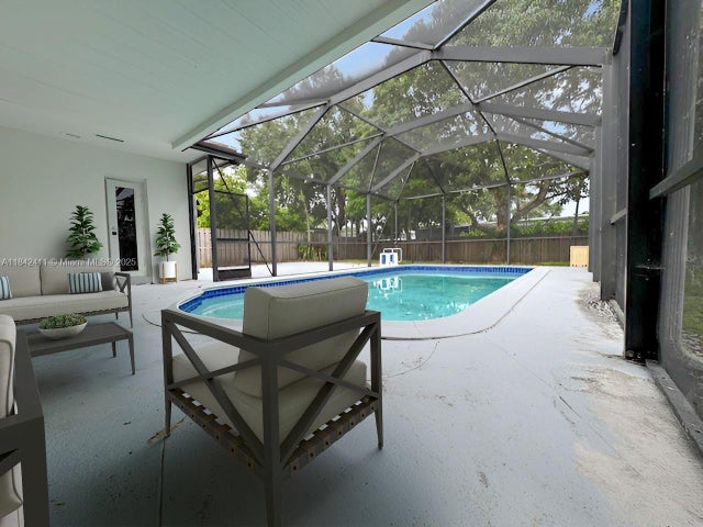 2 of 28 - 2030 N 54th Ave, Hollywood, FL