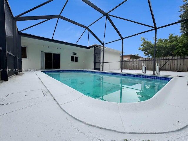 4 of 28 - 2030 N 54th Ave, Hollywood, FL