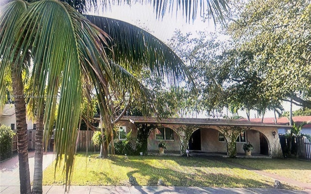 1 of 1 - 750 E 31st St, Hialeah, FL