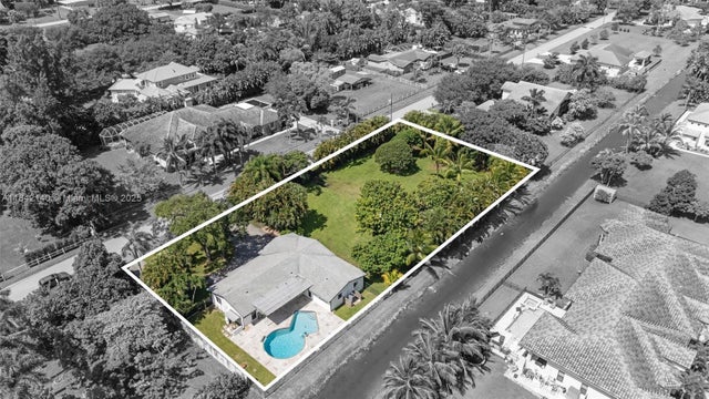 1 of 43 - 11811 Nw 5th Ct, Plantation, FL