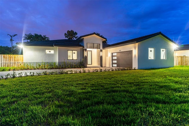 8231 Sw 193rd Terrace, Miami