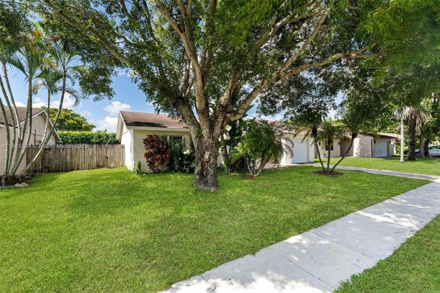 2 of 32 - 9285 Affirmed Ln, Boca Raton, FL