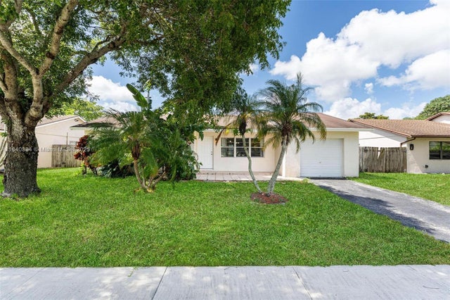 3 of 32 - 9285 Affirmed Ln, Boca Raton, FL
