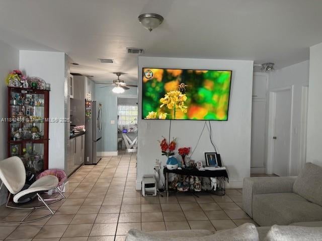 4 of 15 - 1571 Ne 11th St, Homestead, FL