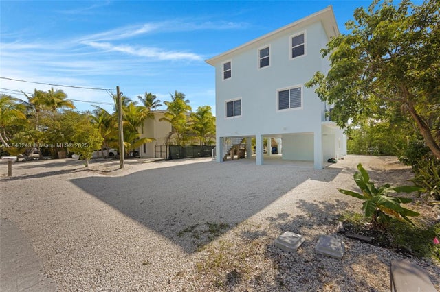 4 of 80 - 142 Peg Leg Ln, Lower Keys, FL