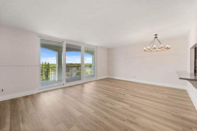 3 of 27 - 5401 Collins Ave 629, Miami Beach, FL