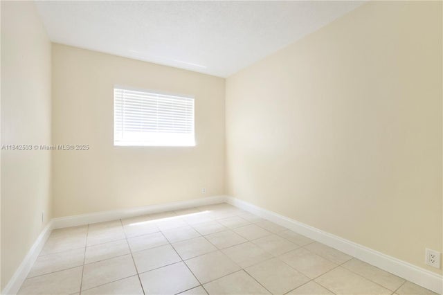4 of 10 - 1429 Sw 9th St 5, Fort Lauderdale, FL