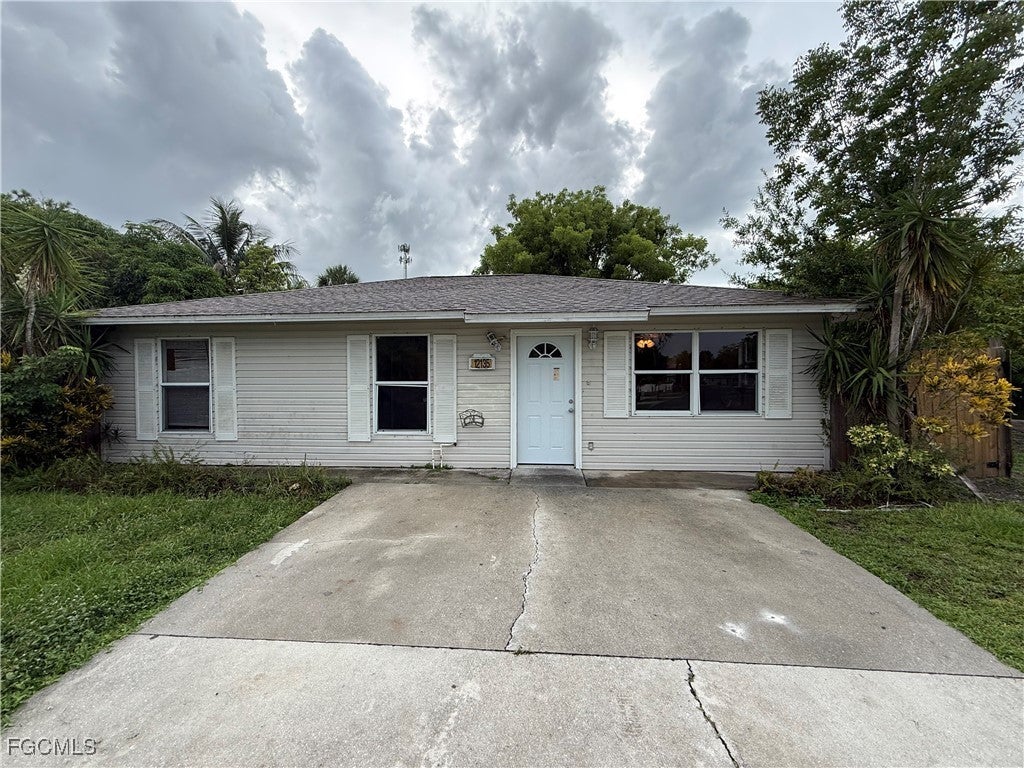 12135 Americus Ln, Naples