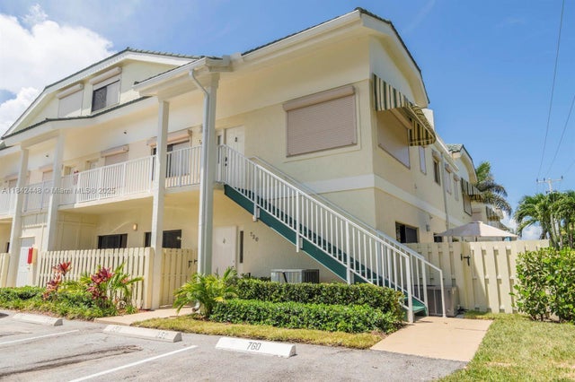 2 of 25 - 720 S Bella Vista Ct S 20, Jupiter, FL
