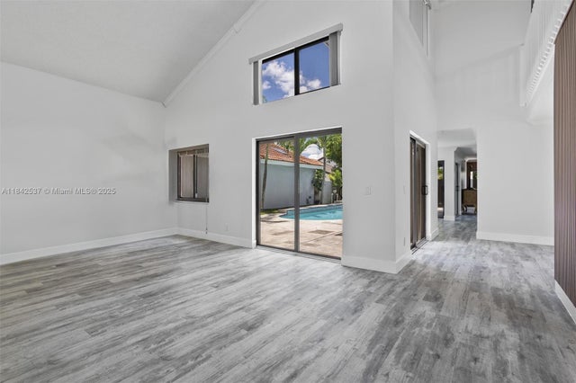 5 of 40 - 17532 Nw 61st Ct N, Hialeah, FL