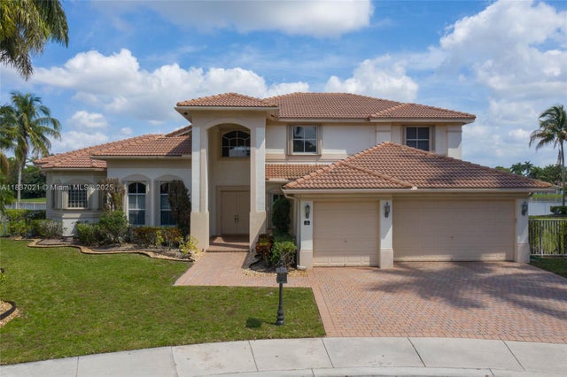 1 of 72 - 934 Gulfstream Ct, Weston, FL