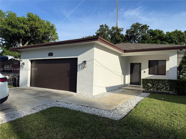 1 of 17 - 5140 Sw 24th St, West Park, FL
