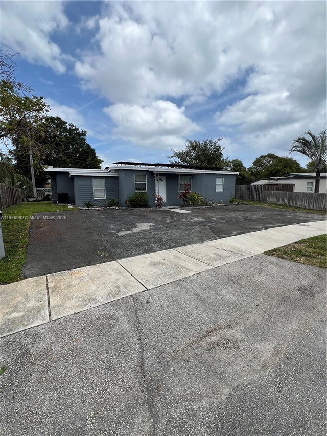 3 of 24 - 1885 Ne 53rd St, Pompano Beach, FL