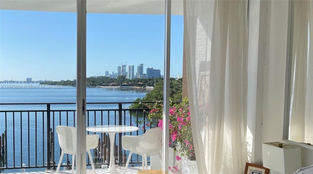2 of 18 - 770 Ne 69th St 4h, Miami, FL