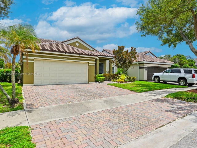 5 of 58 - 933 Falling Water Rd, Weston, FL