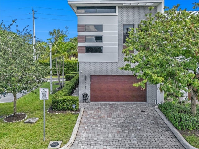 3 of 39 - 4460 Nw 8th Pl, Plantation, FL